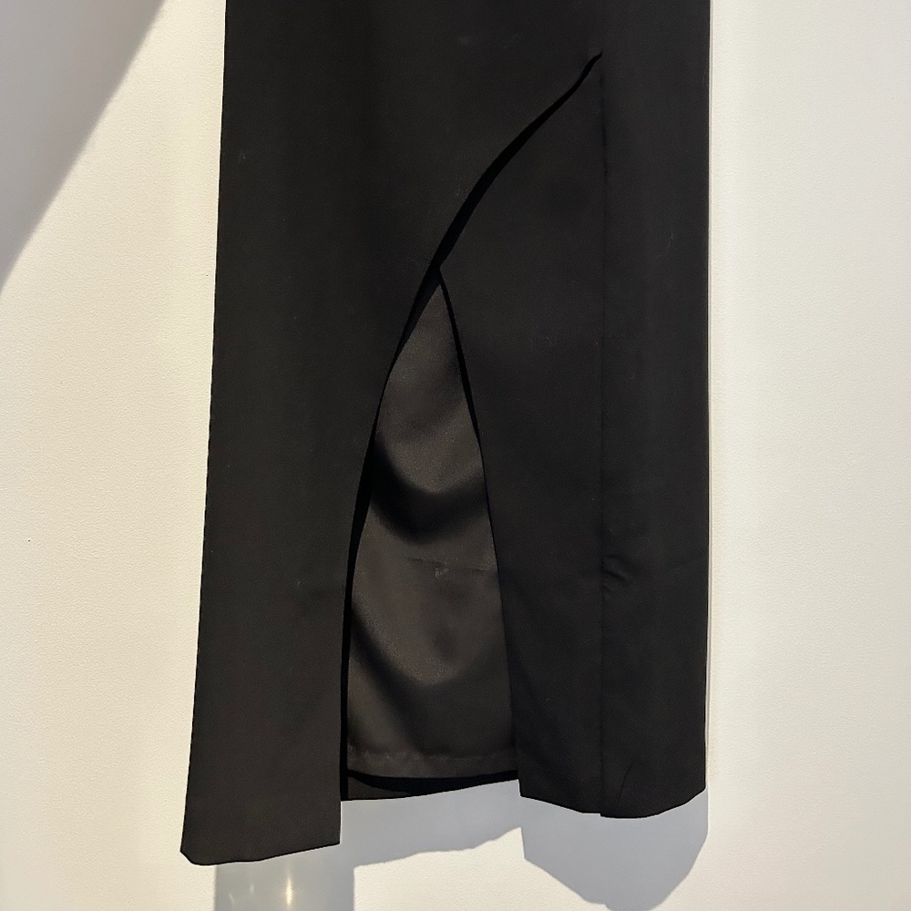 Long black skirt